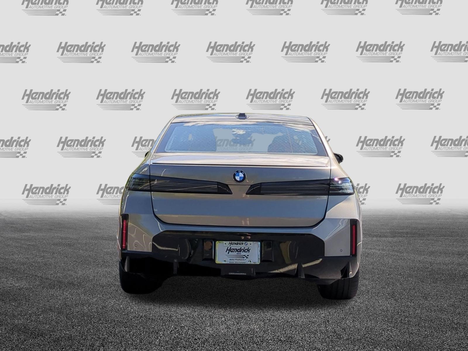 New 2027 BMW i7 xDrive50 w/ Executive Package AWD/4WD image 9