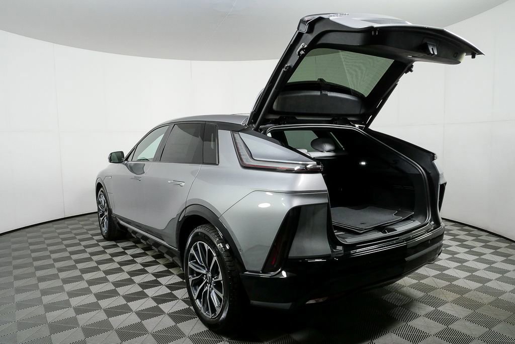 New 2026 Cadillac Lyriq Sport image 32