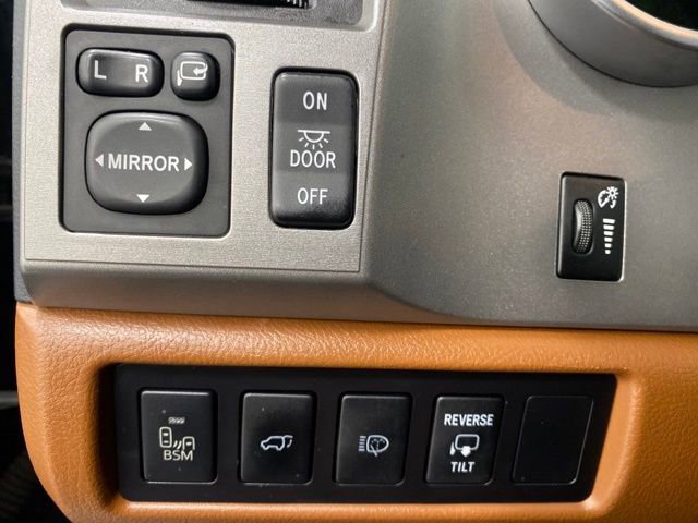 Used 2015 Toyota Sequoia Platinum AWD/4WD image 18