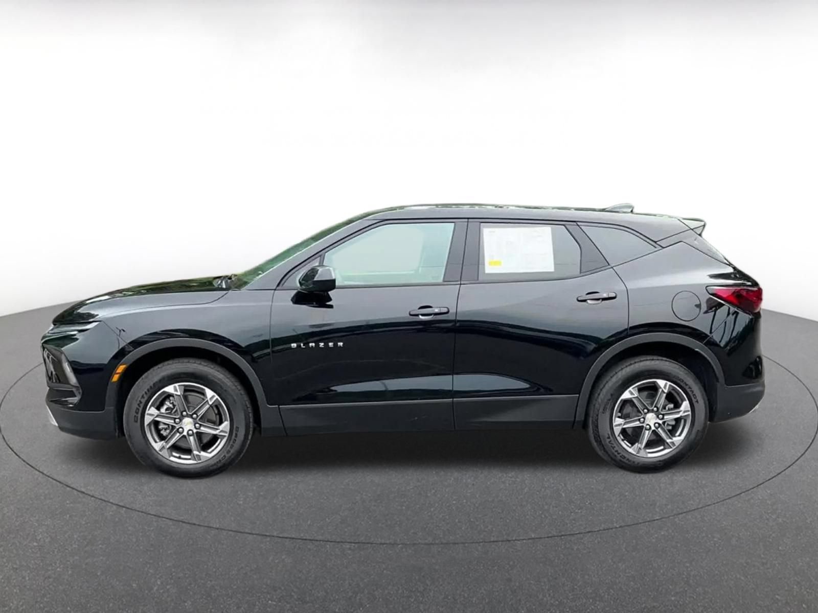 Used 2026 Chevrolet Blazer LT AWD/4WD image 8
