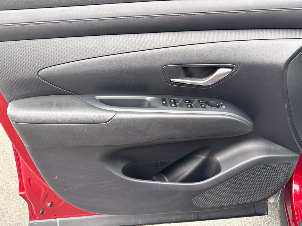 Used 2025 Hyundai Tucson SEL AWD/4WD image 24