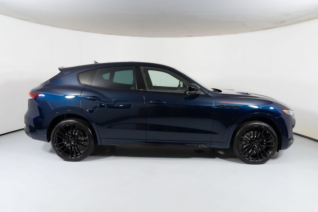 Used 2024 Maserati Levante Trofeo image 17