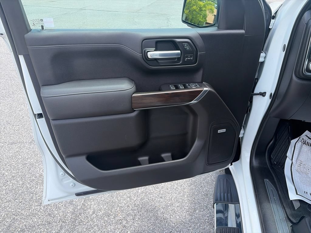Used 2019 GMC Sierra 1500 SLT w/ SLT Premium Plus Package AWD/4WD image 11