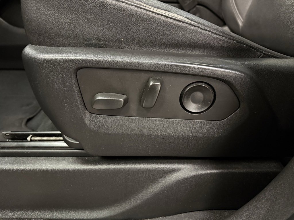 Used 2022 Chevrolet Tahoe LT w/ Luxury Package image 26