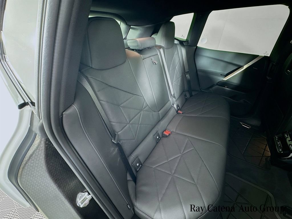 Used 2026 BMW iX xDrive45 image 28