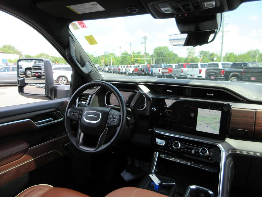 Certified 2026 GMC Sierra 3500 Denali Ultimate AWD/4WD image 31