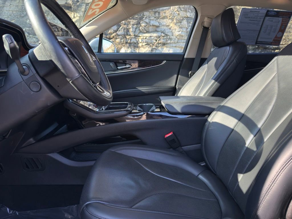 Used 2022 Lincoln Nautilus Reserve image 22