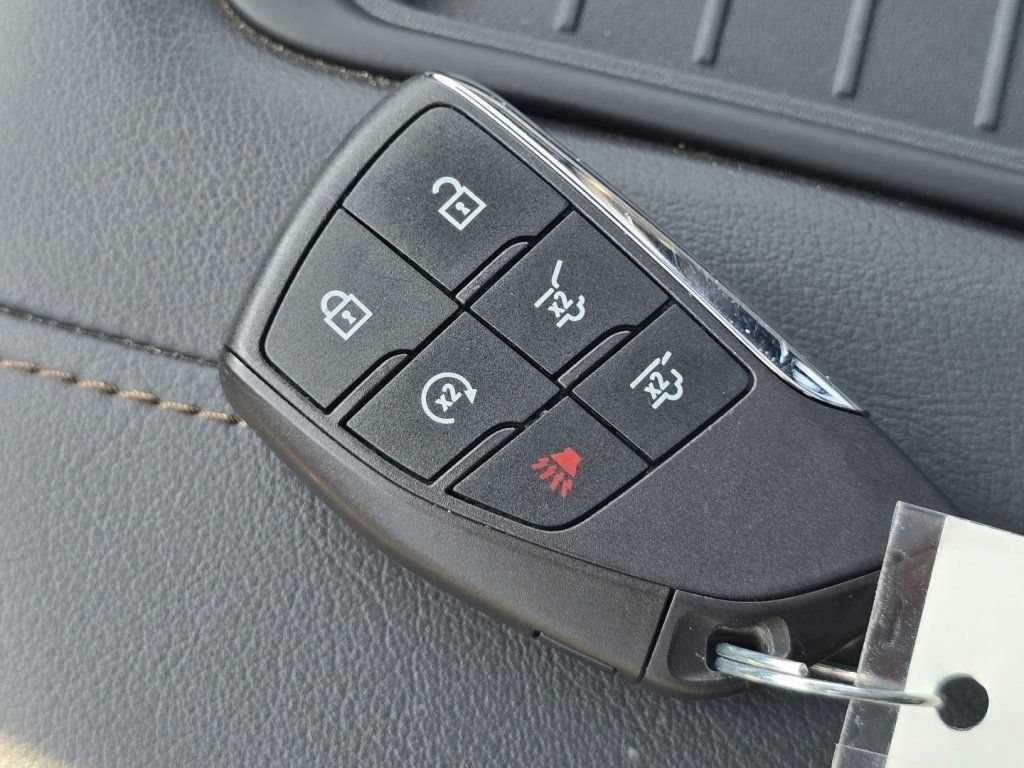 Used 2024 Chevrolet Tahoe High Country AWD/4WD image 85