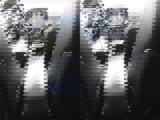 Used 2020 Jeep Grand Cherokee Limited w/ Trailer Tow Group IV image 28