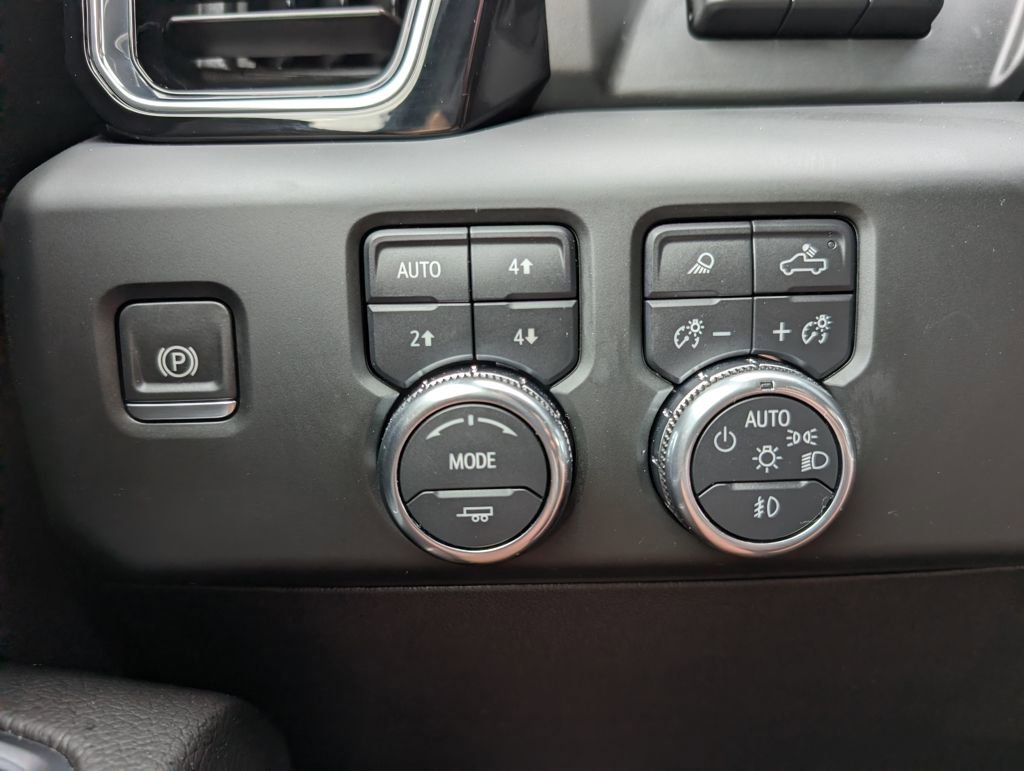 Used 2024 GMC Sierra 2500 Denali w/ Denali Reserve Package image 42