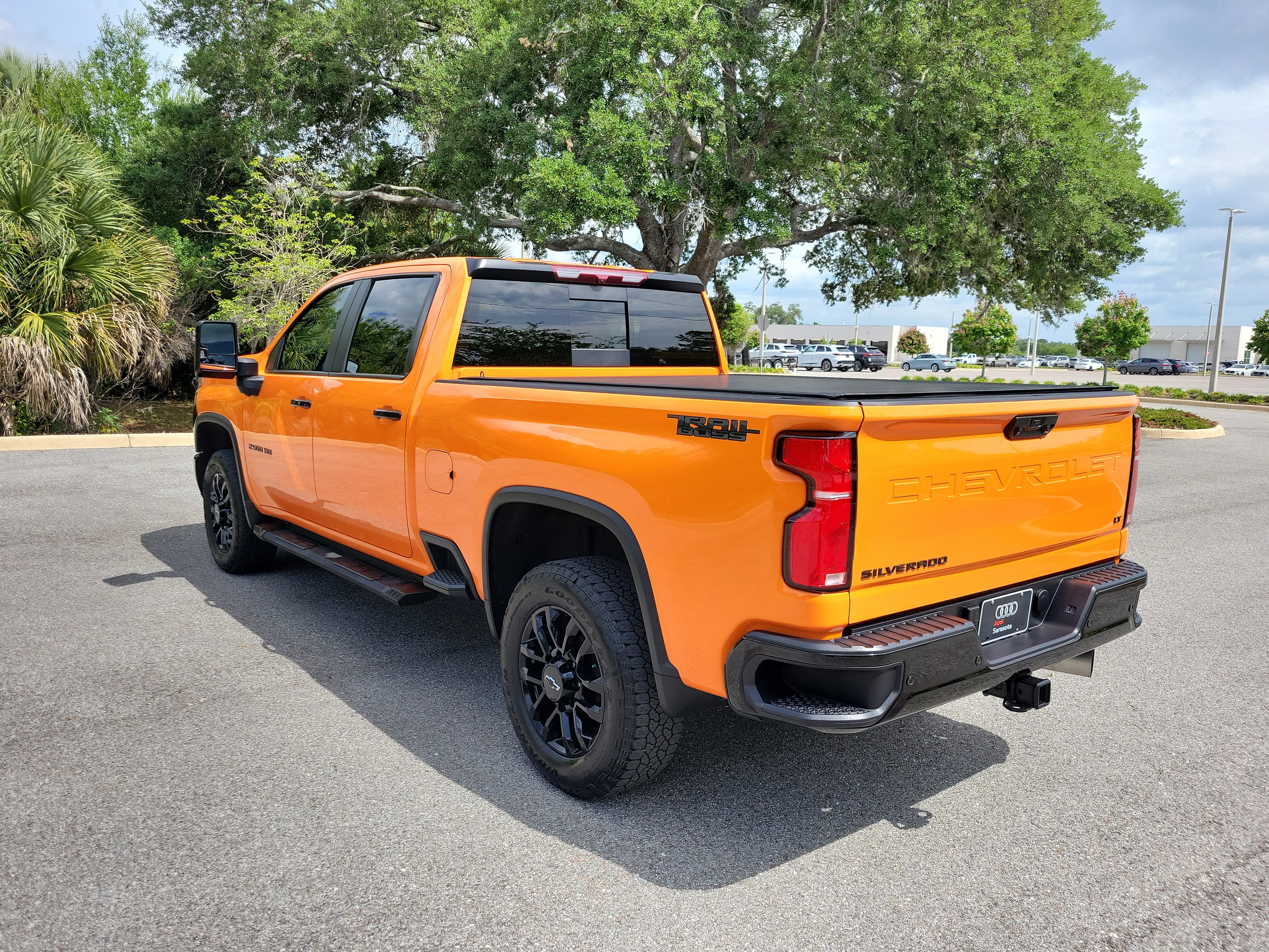 Used 2025 Chevrolet Silverado 2500 LT w/ Trail Boss Package AWD/4WD image 6