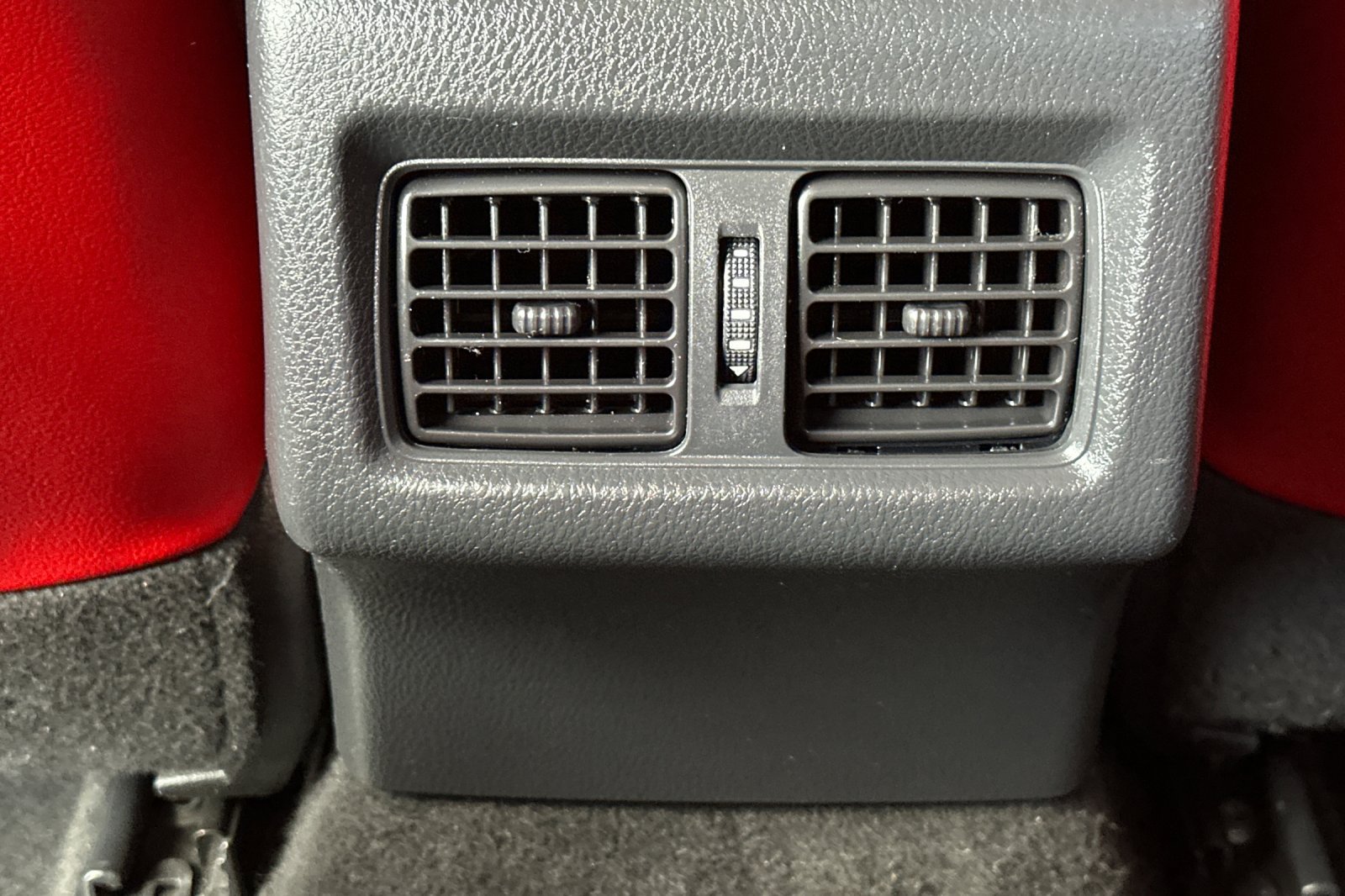 Used 2021 Toyota Camry XSE w/ Carpet Mat Package (TMS) FWD image 15