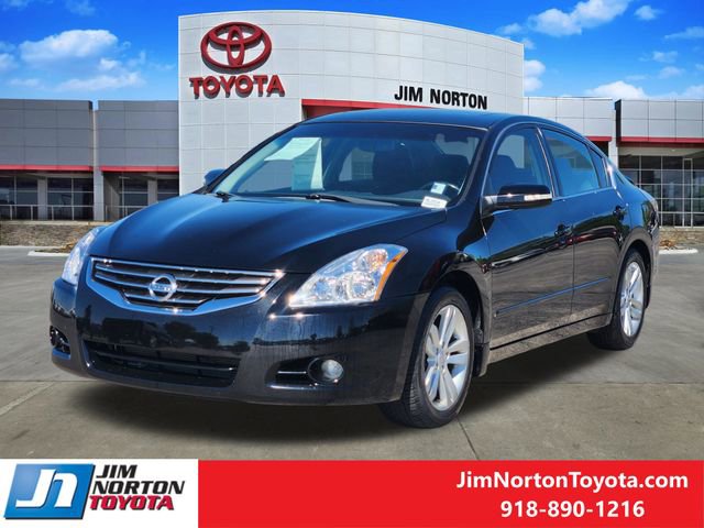 Used 2012 Nissan Altima 3.5 SR w/ Sport Pkg image 3