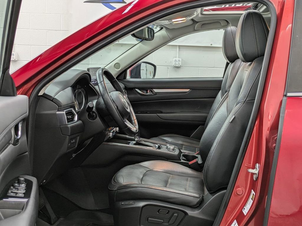 Used 2022 MAZDA CX-5 AWD 2.5 S w/ Preferred Package image 3