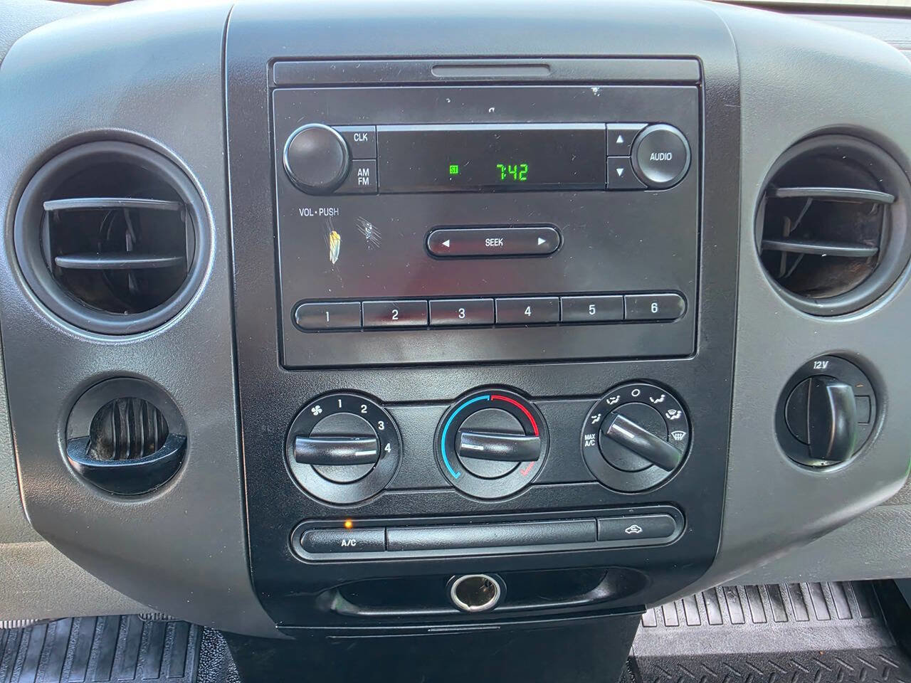 Used 2007 Ford F150 XL RWD image 33