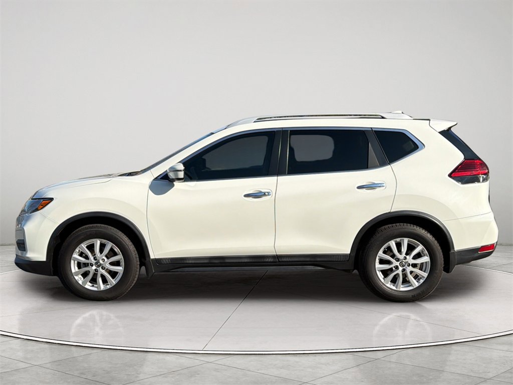 Used 2017 Nissan Rogue SV image 16