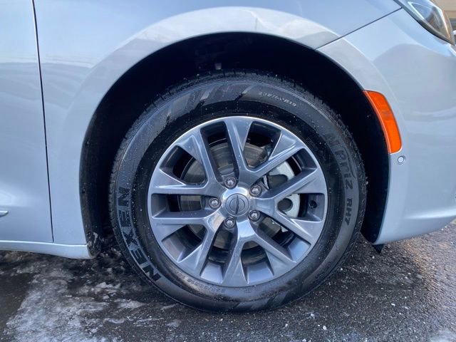 Used 2023 Chrysler Pacifica Pinnacle image 22