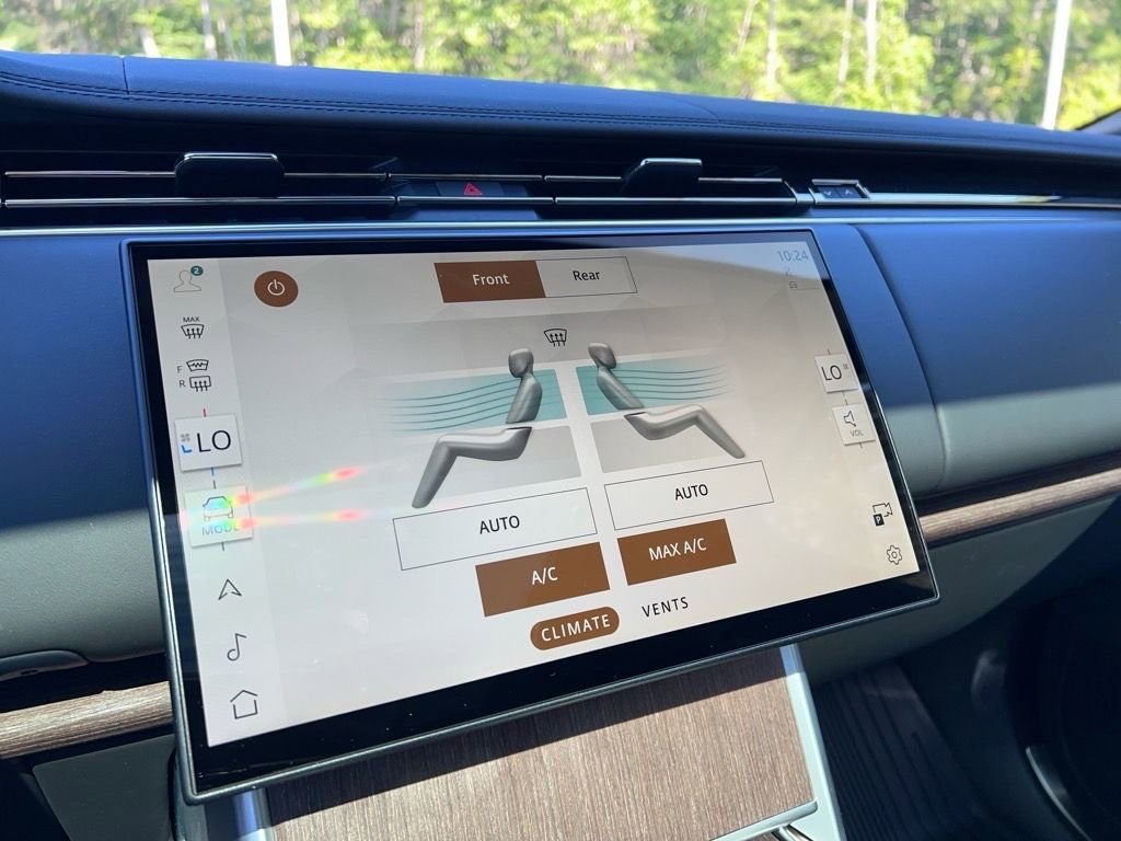 New 2025 Land Rover Range Rover SE image 20