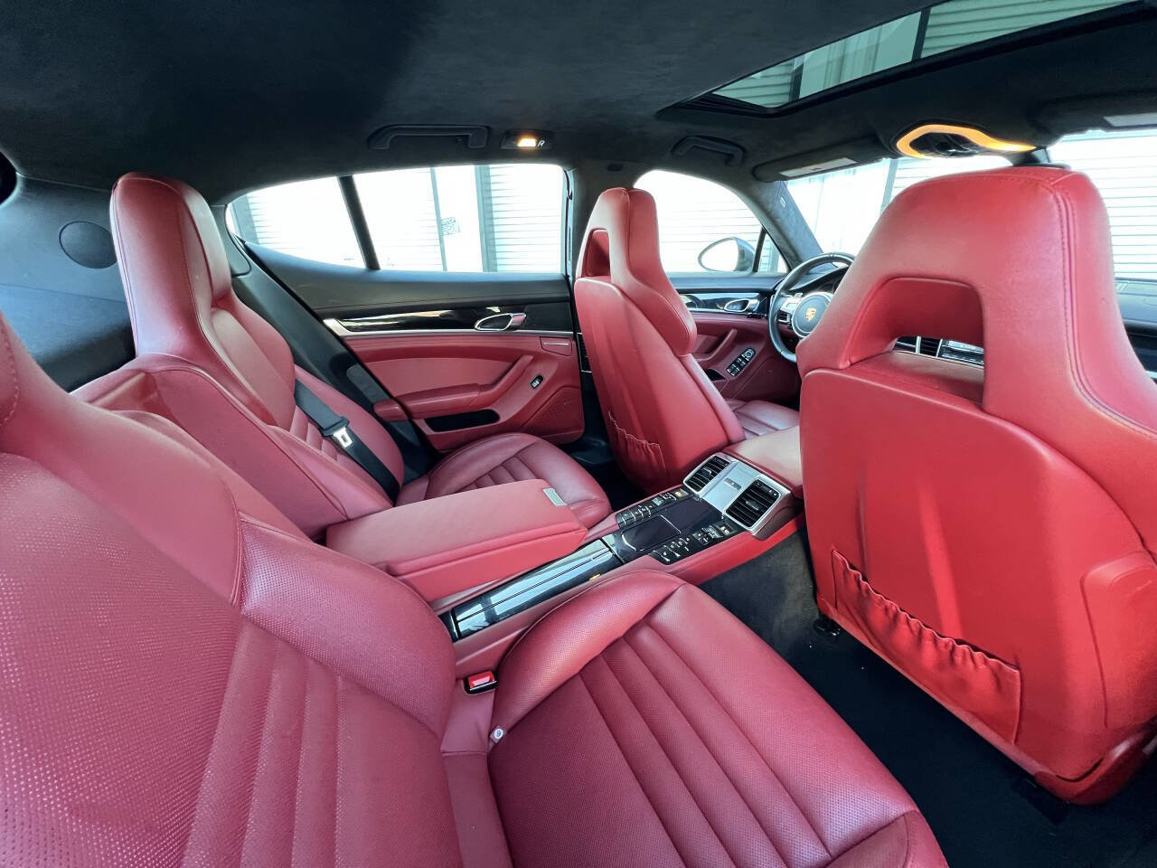 Used 2016 Porsche Panamera GTS image 15