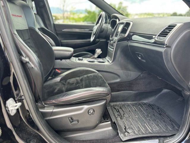 Used 2018 Jeep Grand Cherokee Trailhawk AWD/4WD image 30