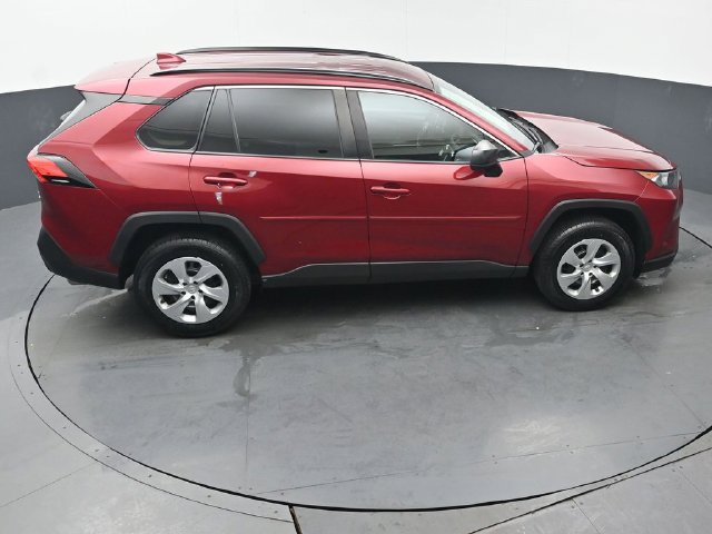 Certified 2021 Toyota RAV4 LE AWD/4WD image 38