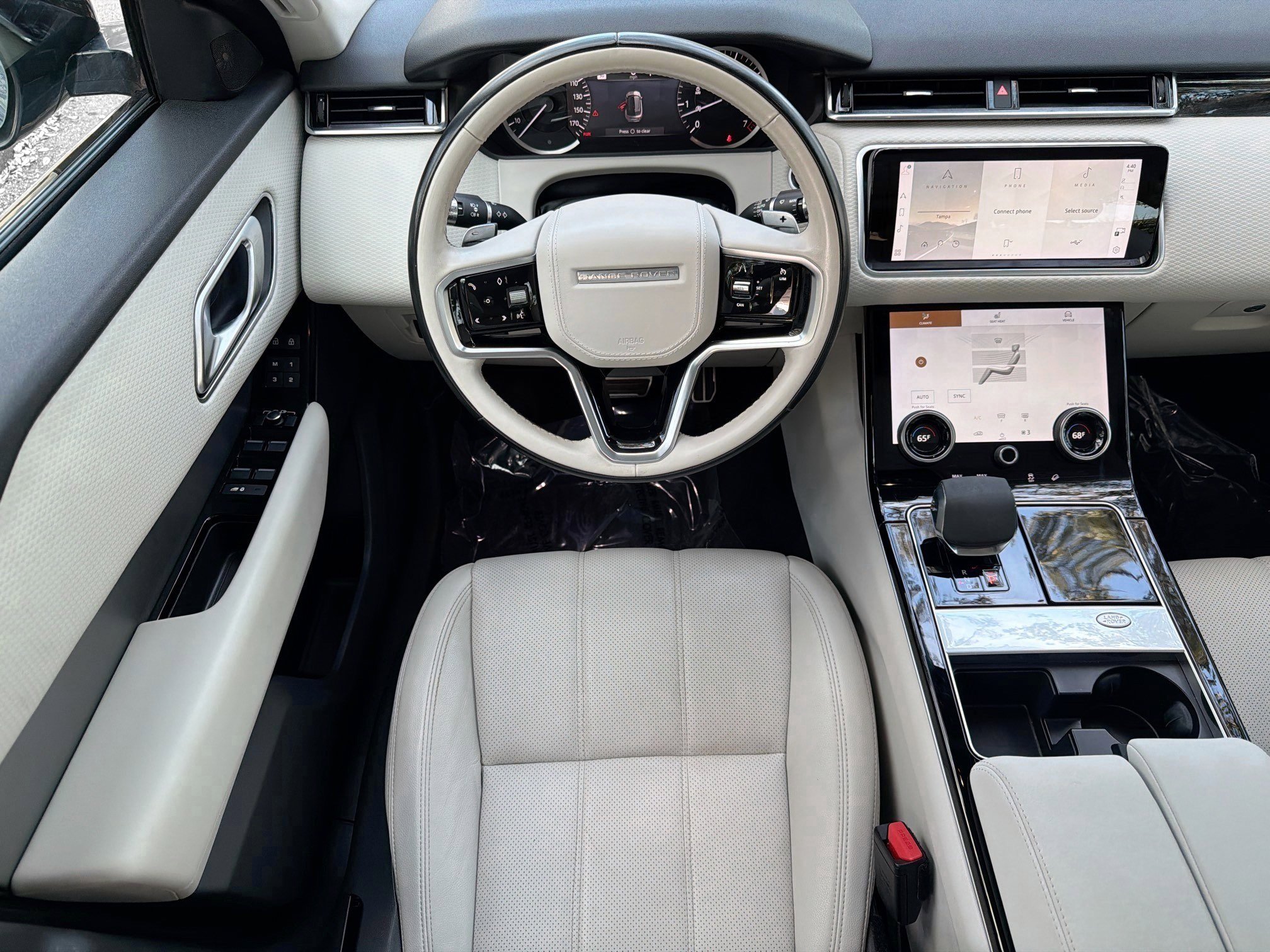 Used 2022 Land Rover Range Rover Velar R-Dynamic S AWD/4WD image 17
