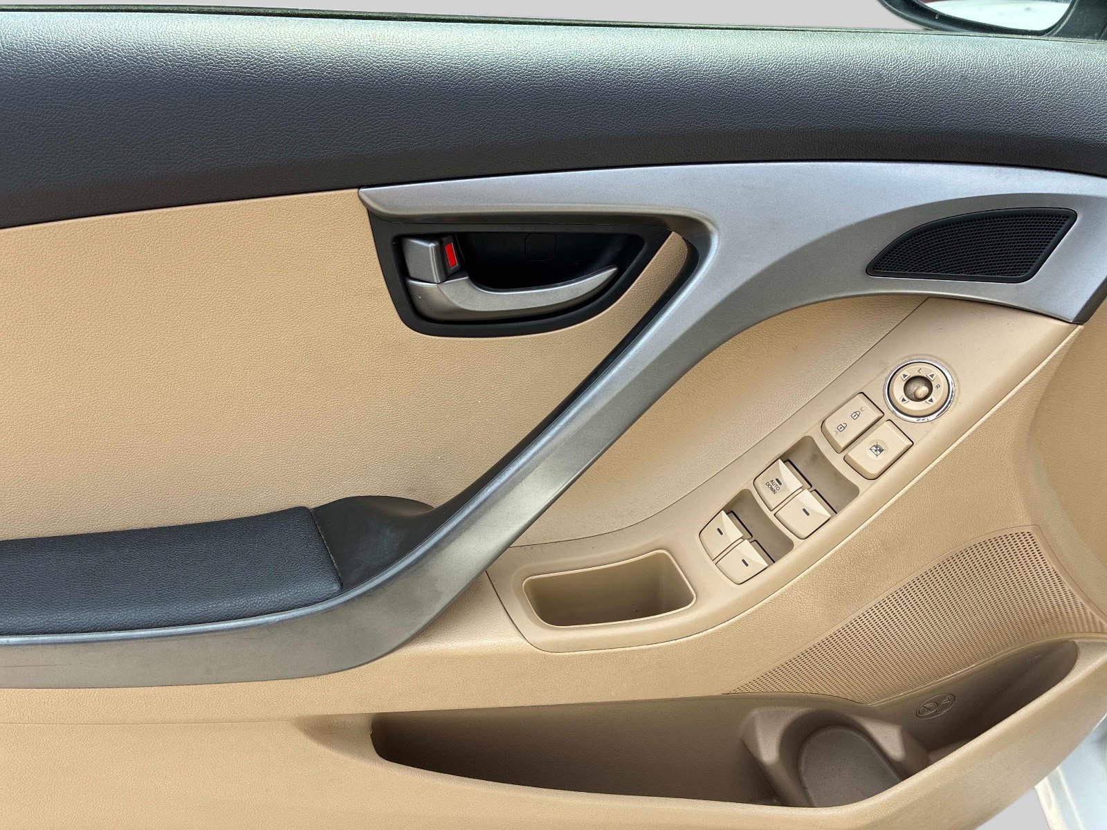 Used 2013 Hyundai Elantra GLS FWD image 18
