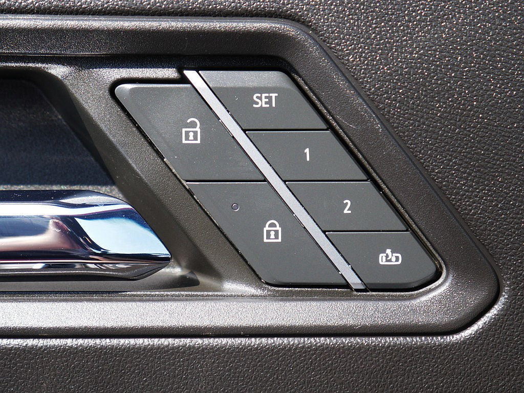 Used 2023 GMC Canyon Denali AWD/4WD image 27