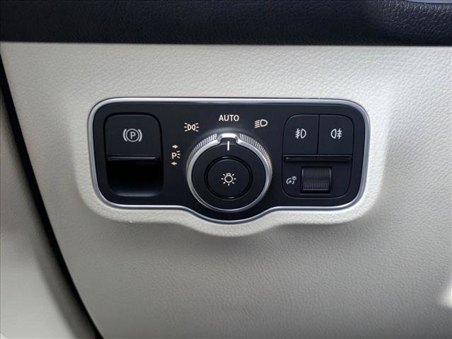 Certified 2025 Mercedes-Benz GLB 250 image 10