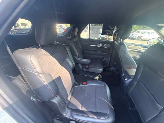 Certified 2025 Ford Explorer ST AWD/4WD image 15