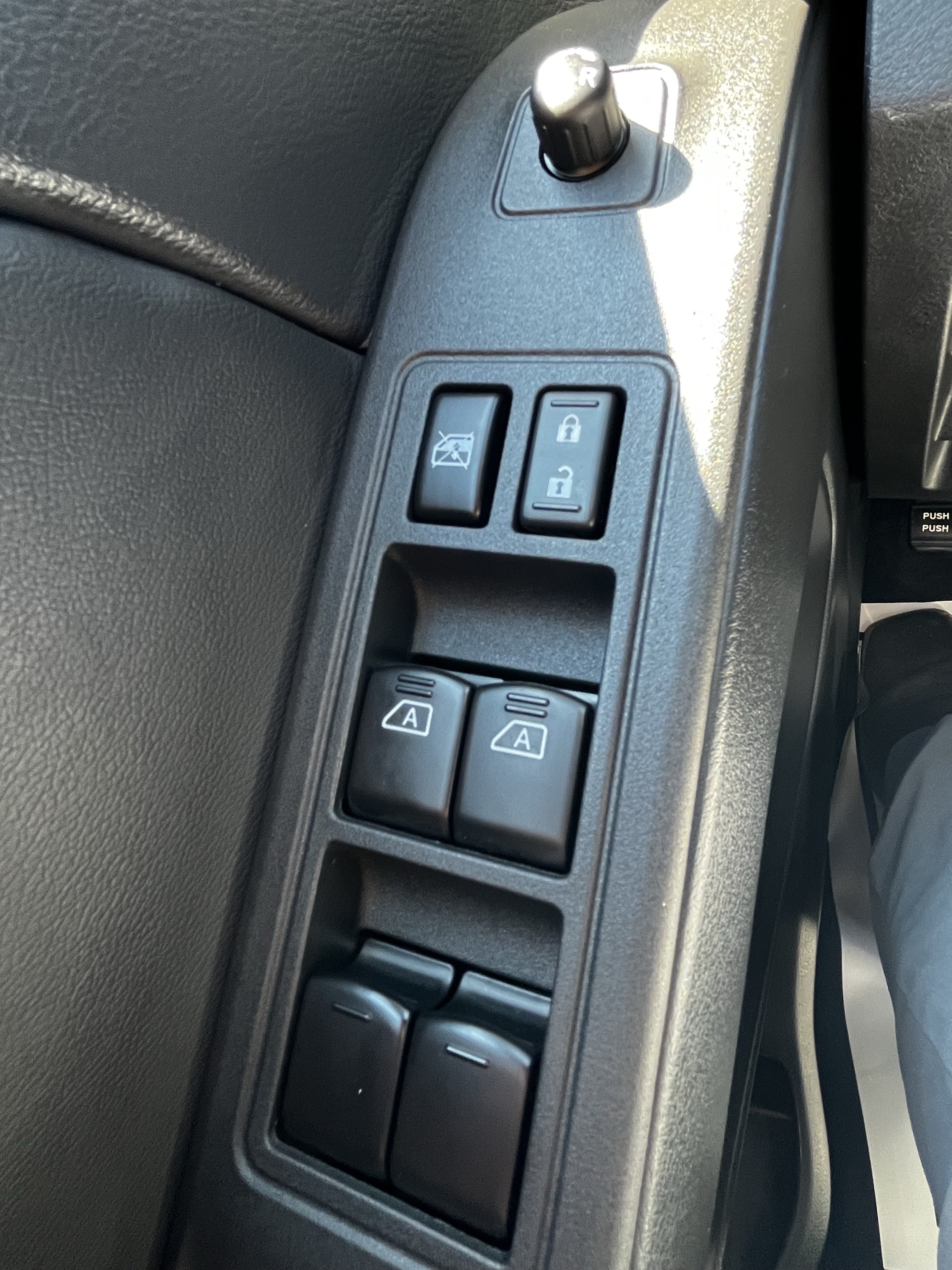New 2026 Nissan Frontier SV w/ All-Weather Content Package AWD/4WD image 25
