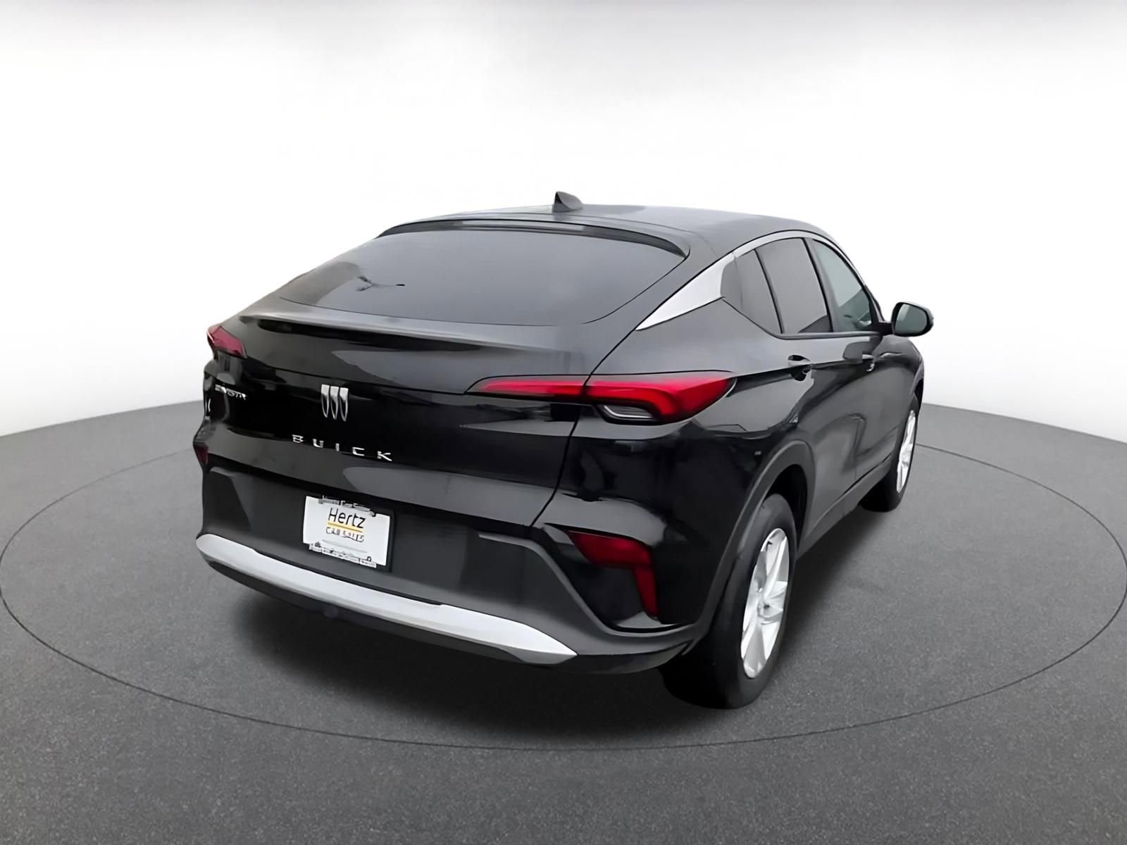 Used 2025 Buick Envista Preferred image 13