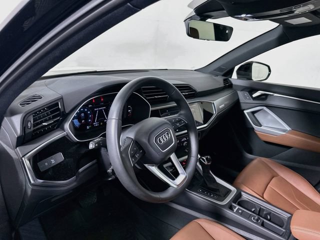 Used 2025 Audi Q3 2.0T Premium w/ Convenience Package AWD/4WD image 10