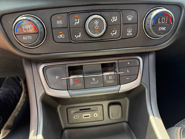 Used 2022 GMC Terrain AT4 w/ Tech Package AWD/4WD image 13