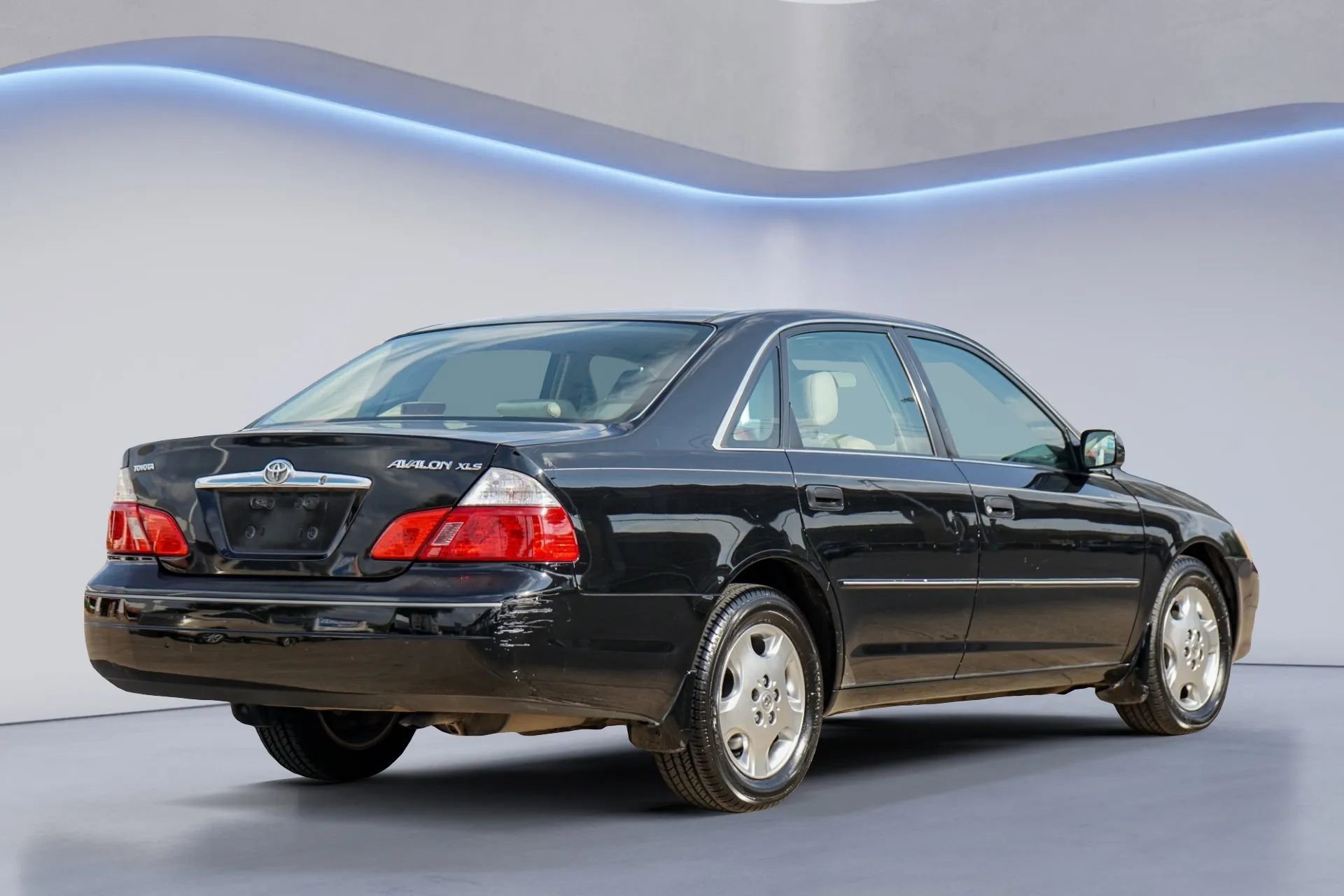 Used 2004 Toyota Avalon XLS image 5