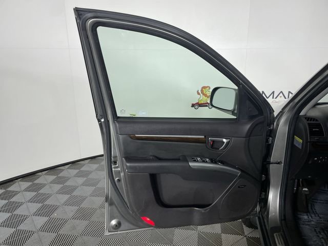 Used 2012 Hyundai Santa Fe Limited w/ Navigation Pkg 4 image 32