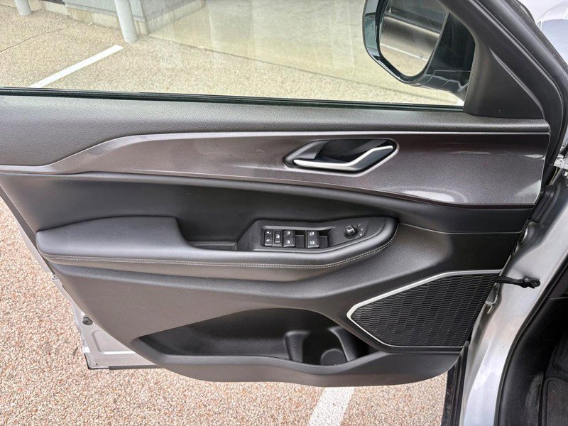 Used 2022 Jeep Grand Cherokee Altitude image 15