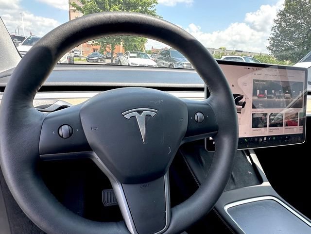 Used 2023 Tesla Model Y Long Range AWD/4WD image 15