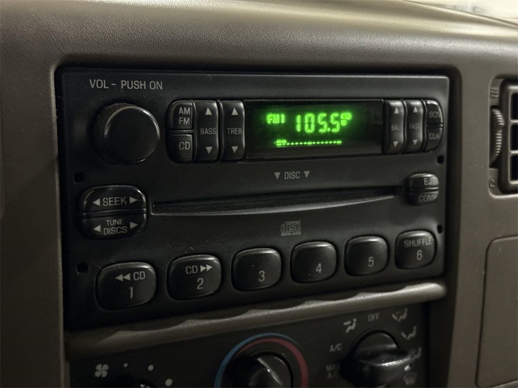 Used 2004 Ford F250 XL image 13