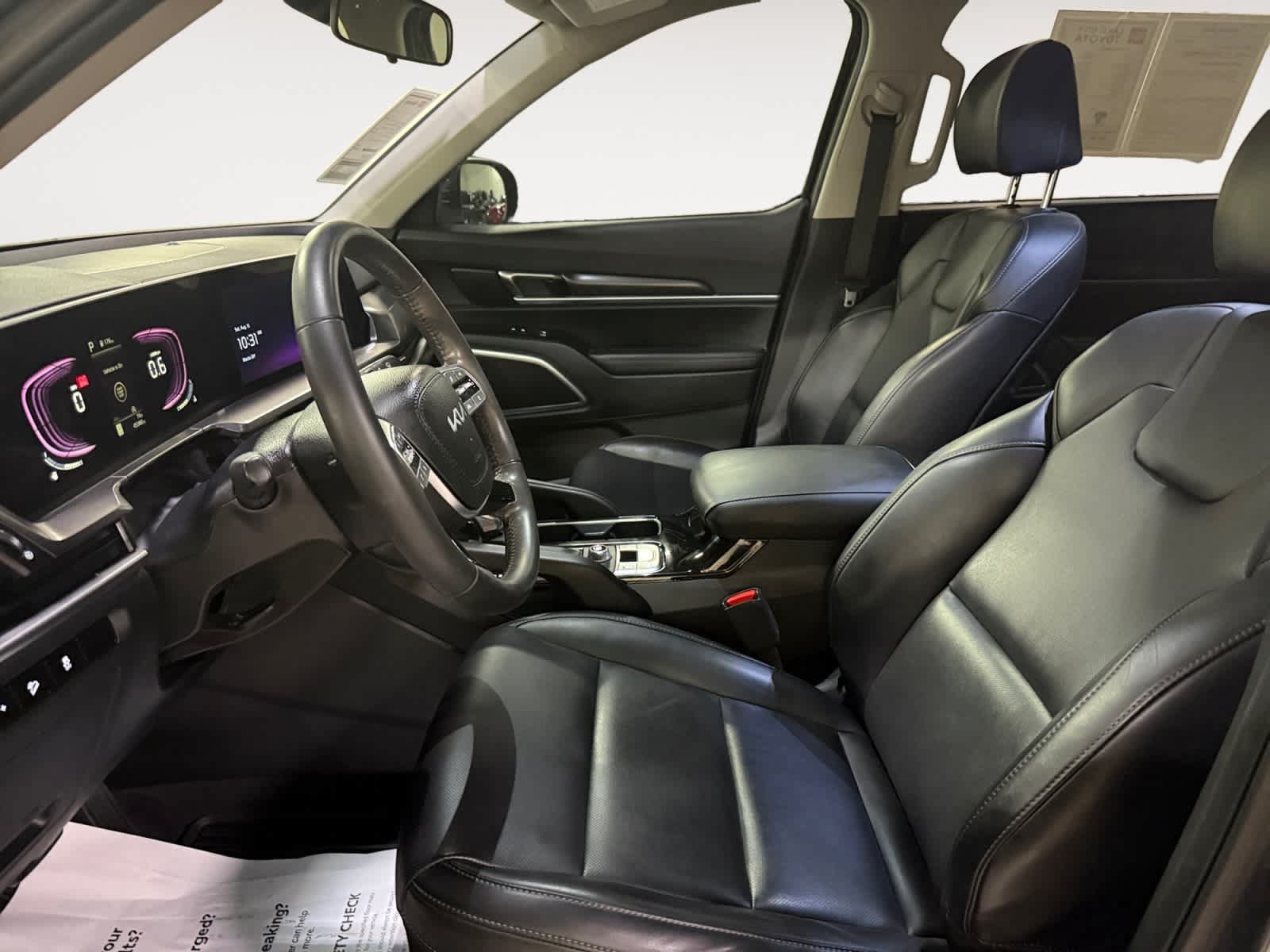 Used 2024 Kia Telluride S w/ S Sunroof Package FWD image 15