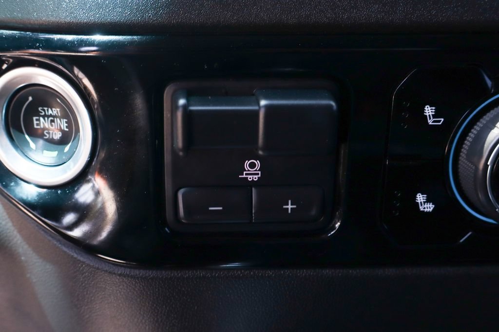 Used 2023 Chevrolet Silverado 1500 RST w/ Convenience Package II AWD/4WD image 39