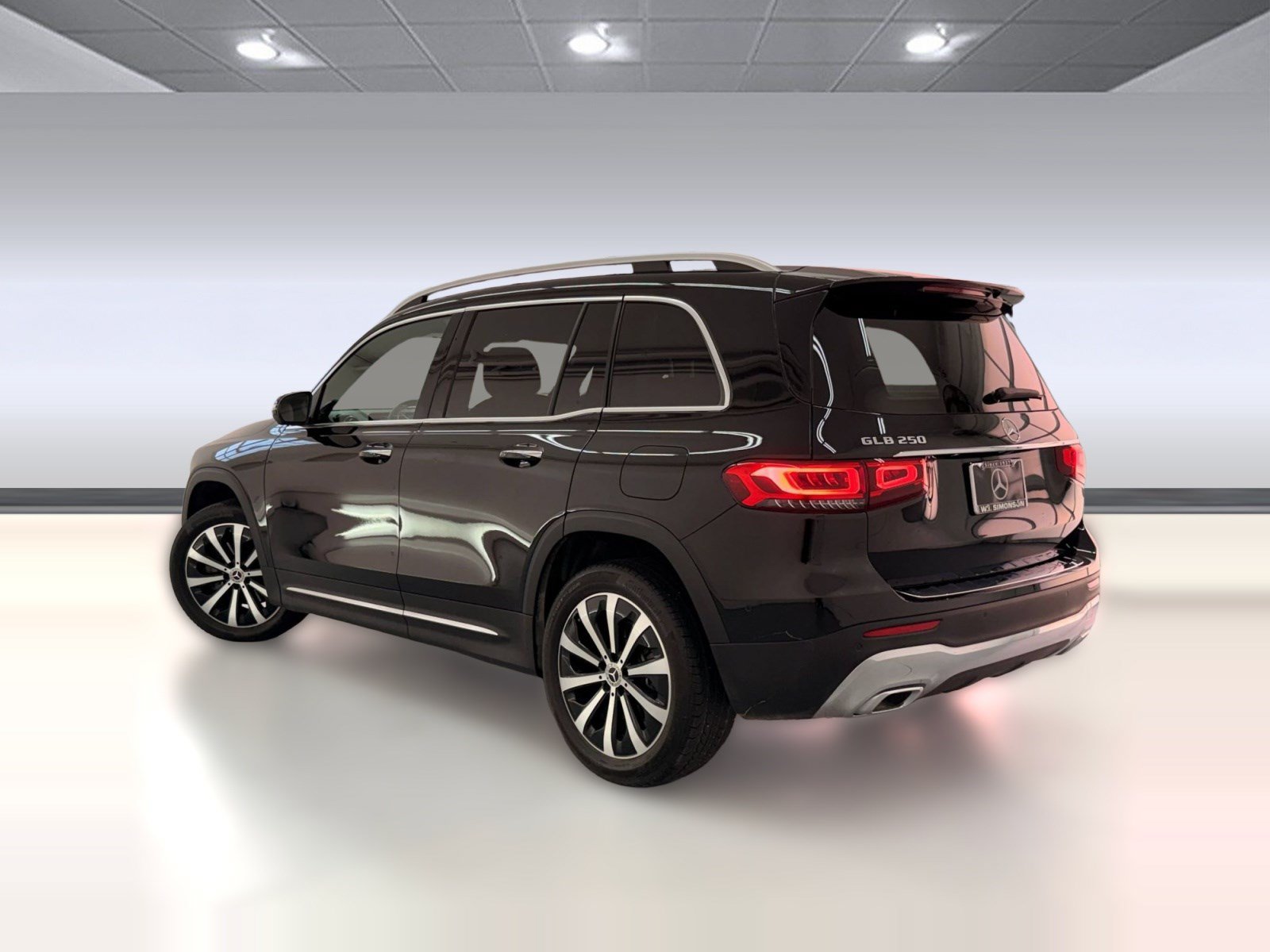 Certified 2023 Mercedes-Benz GLB 250 image 3