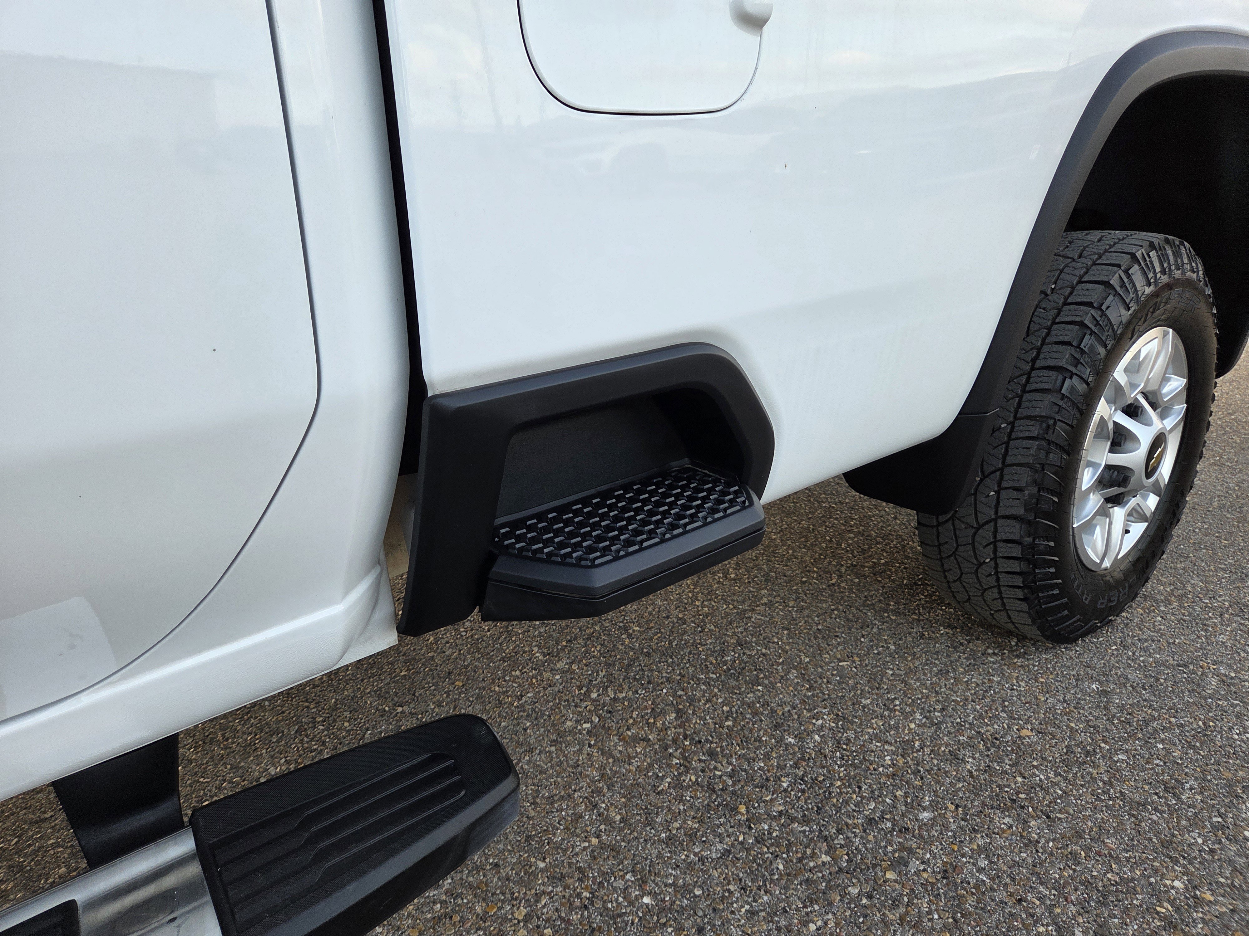 Used 2024 Chevrolet Silverado 2500 LT image 24