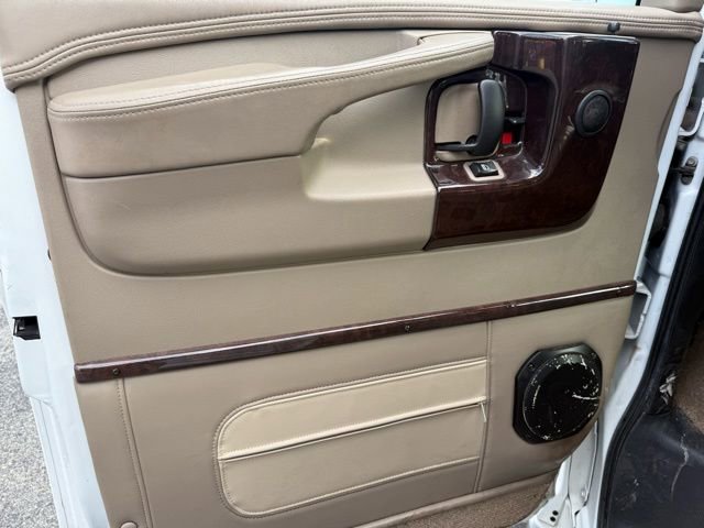 Used 2012 GMC Savana 2500 Extended image 13