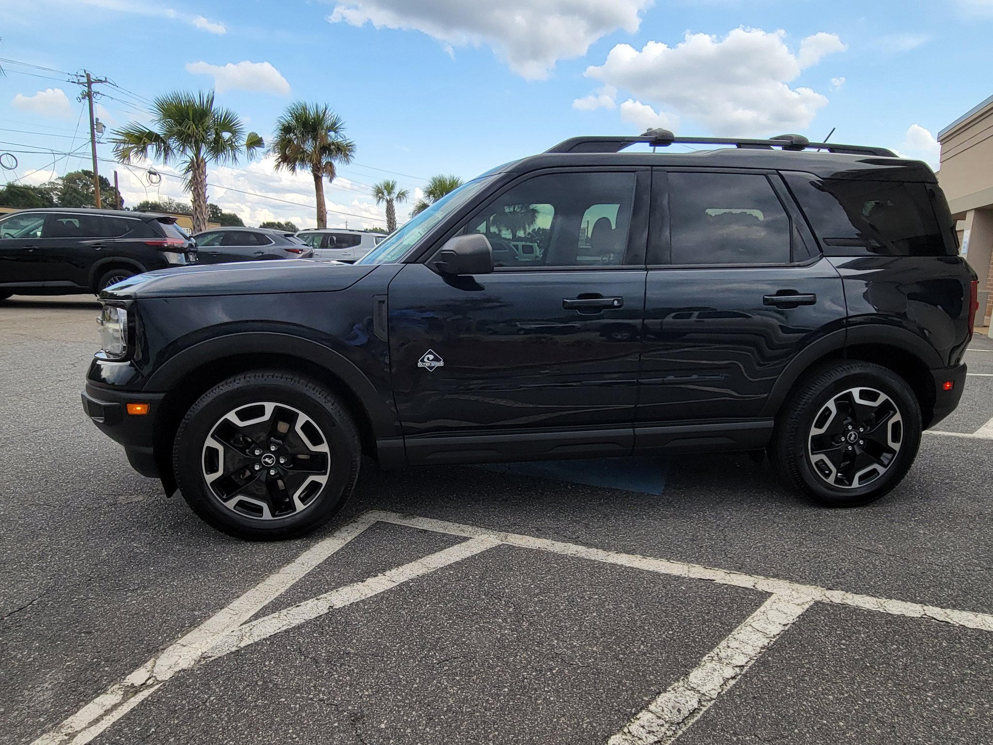 Used 2021 Ford Bronco Sport Outer Banks w/ Outer Banks Package (96D) image 8