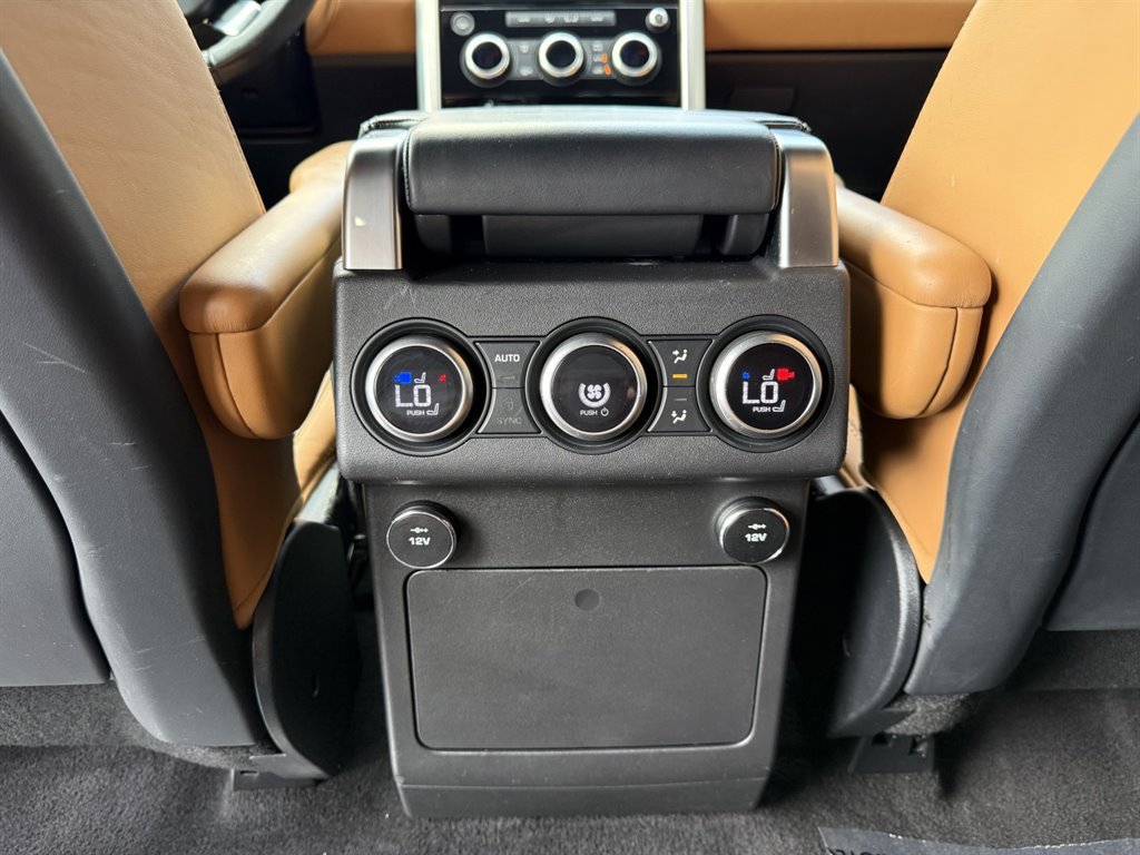 Used 2017 Land Rover Discovery HSE Luxury AWD/4WD image 17