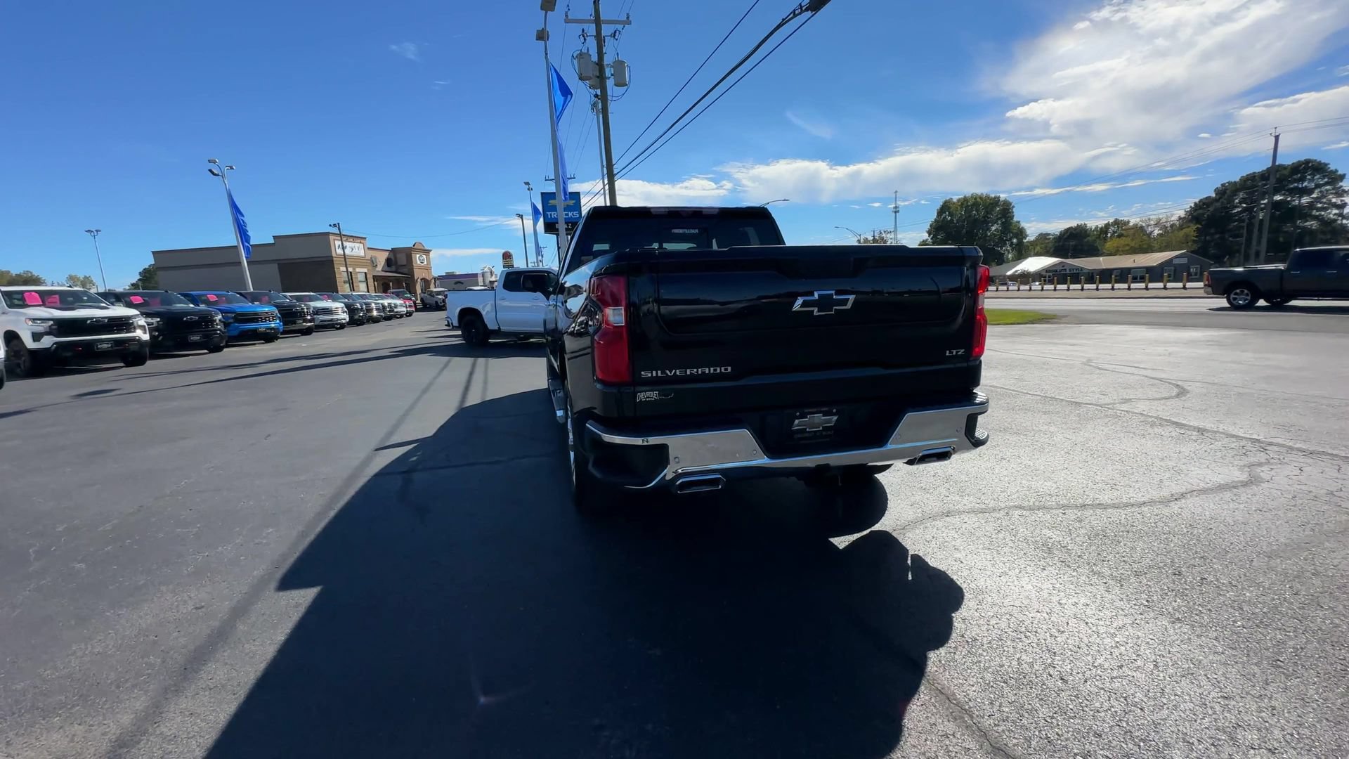 Certified 2025 Chevrolet Silverado 1500 LTZ AWD/4WD image 7