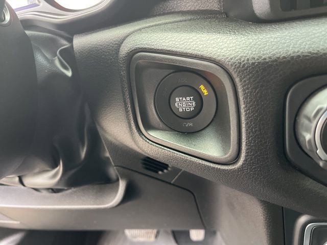 Used 2025 Jeep Wrangler Sport image 21