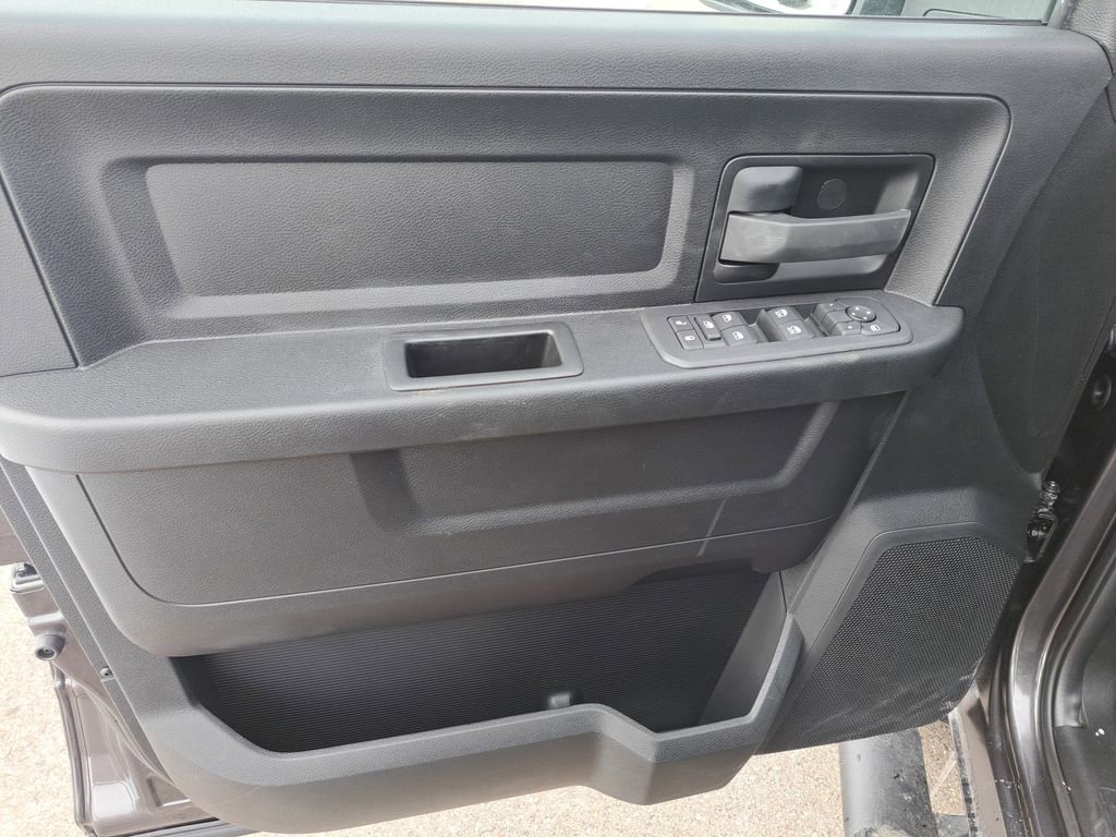 New 2026 RAM 3500 Tradesman image 19