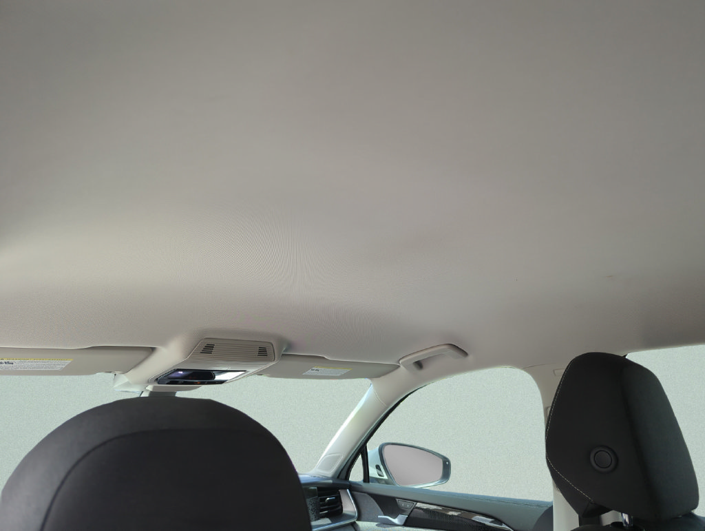 Used 2025 Volkswagen Tiguan S FWD image 30
